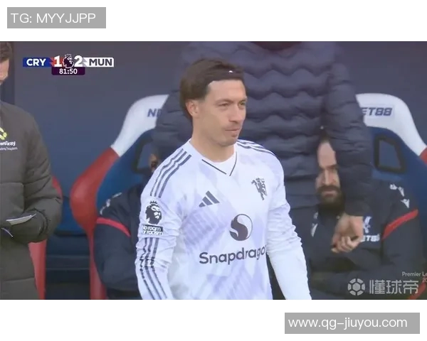 德里赫特社交媒体庆祝球队2-1战胜水晶宫并欢迎利马重返赛场